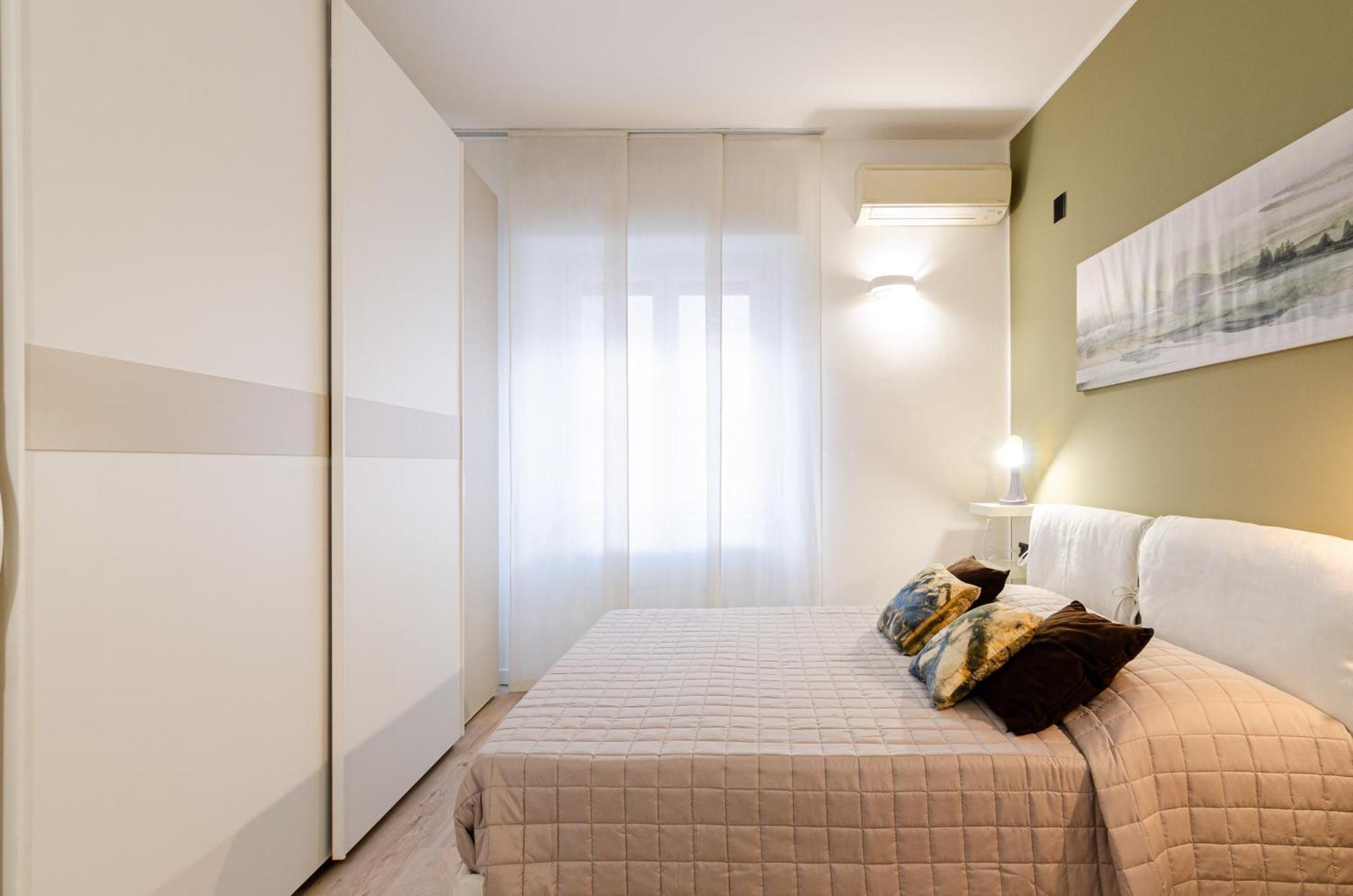 Appartement Design - Bezzi 79 *